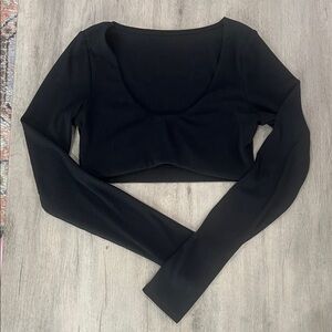 ALO Yoga Black Long Sleeve Crop Top